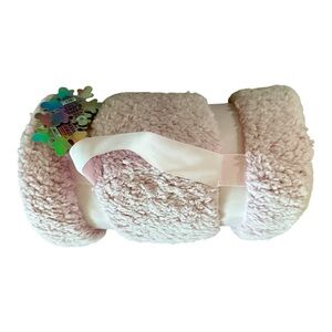 Pink fluffy snuggle blanket with built in carry handle 50” x 60”